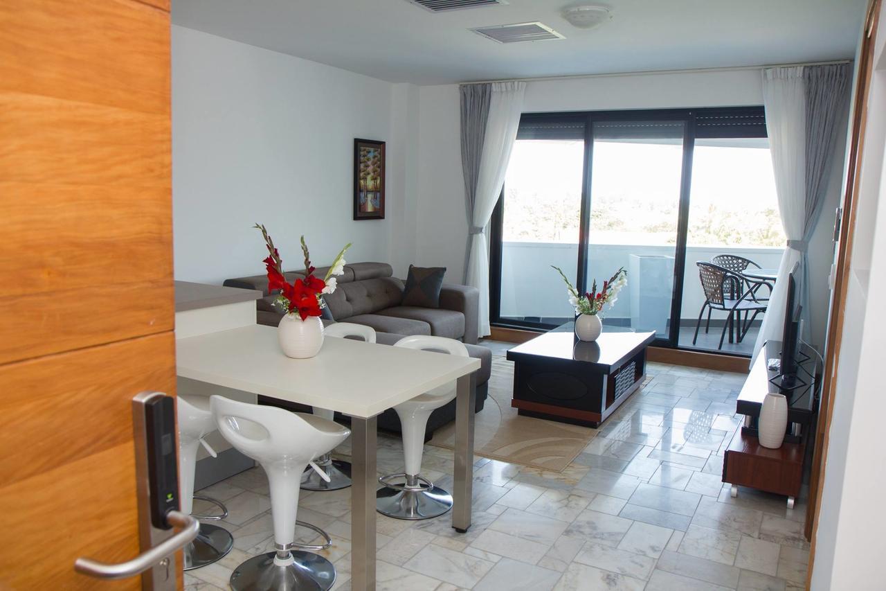 The Streamliner Hotel Apartment Toamasina Kültér fotó